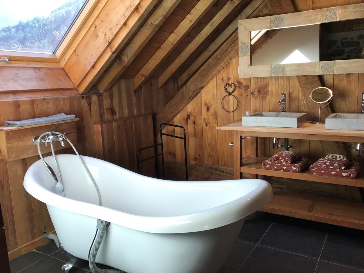 La Cle Des Bois Bed & Breakfast Le Bourg-d'Oisans Luaran gambar